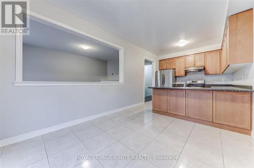 90 Christian Ritter Drive, Markham, ON - Indoor Photo Showing Kitchen