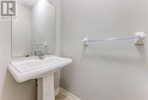 90 Christian Ritter Drive, Markham, ON - Indoor Photo Showing Bathroom