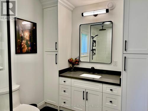 7590 8Th Line, Essa, ON - Indoor Photo Showing Bathroom