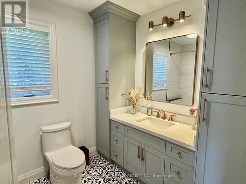 7590 8Th Line, Essa, ON - Indoor Photo Showing Bathroom