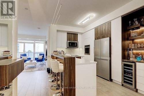 503 - 55 Oneida Crescent, Richmond Hill, ON - Indoor Photo Showing Kitchen