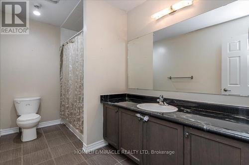 30 Michaelis Street, New Tecumseth, ON - Indoor Photo Showing Bathroom