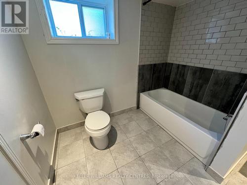 Lower - 53 Peter Street, Markham, ON - Indoor Photo Showing Bathroom