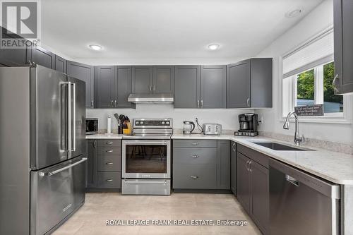 723 St Marys Street, Peterborough (Otonabee), ON - Indoor Photo Showing Kitchen With Stainless Steel Kitchen