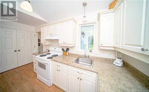 20 Nicholson Lane, Douglas, NB - Indoor Photo Showing Kitchen