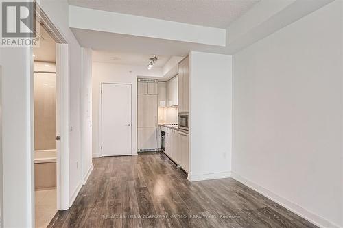 2507 - 125 Blue Jays Way, Toronto, ON - Indoor