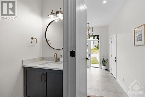 302 Westhill Avenue, Ottawa, ON - Indoor Photo Showing Bathroom