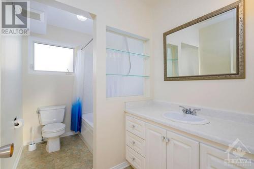 2368 Jefferson Street, Ottawa, ON - Indoor Photo Showing Bathroom