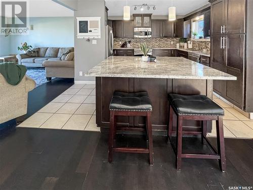 300 Aspen Drive, Swift Current, SK - Indoor Photo Showing Kitchen With Upgraded Kitchen