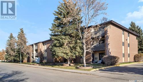 306 307 Tait Crescent, Saskatoon, SK - Outdoor With Balcony With Facade