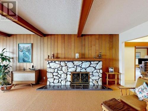 3495 Marine Ave, Powell River, BC - Indoor Photo Showing Dining Room