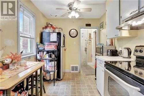 55 Berkley Road, Cambridge, ON - Indoor Photo Showing Other Room