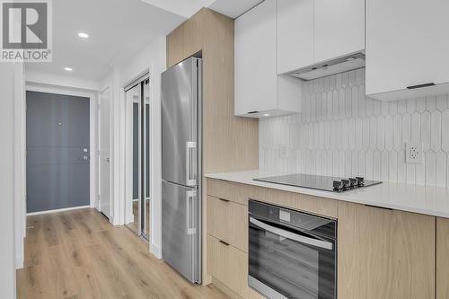 1488 Bertram Street Unit# 2306, Kelowna, BC - Indoor Photo Showing Kitchen