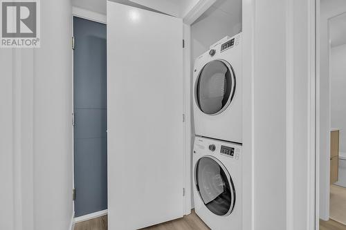 1488 Bertram Street Unit# 2306, Kelowna, BC - Indoor Photo Showing Laundry Room