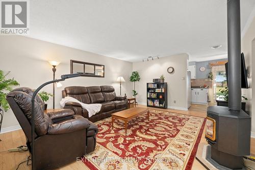 17884 Loyalist Parkway, Prince Edward County (Hillier), ON - Indoor Photo Showing Living Room