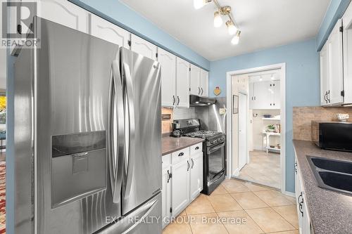 17884 Loyalist Parkway, Prince Edward County (Hillier), ON - Indoor Photo Showing Kitchen With Double Sink