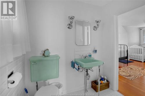 388 Robson, Leamington, ON - Indoor Photo Showing Bathroom