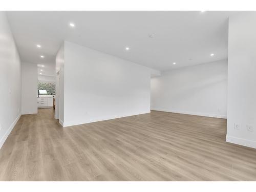 15 35706 Marshall Road, Abbotsford, BC - Indoor Photo Showing Other Room