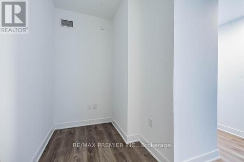 1620 - 86 Dundas Street E, Mississauga, ON - Indoor Photo Showing Other Room