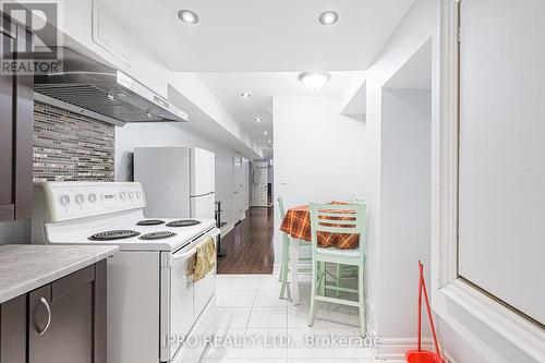 80 Washburn Road, Brampton, ON - Indoor Photo Showing Kitchen