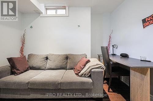 80 Washburn Road, Brampton, ON - Indoor Photo Showing Living Room