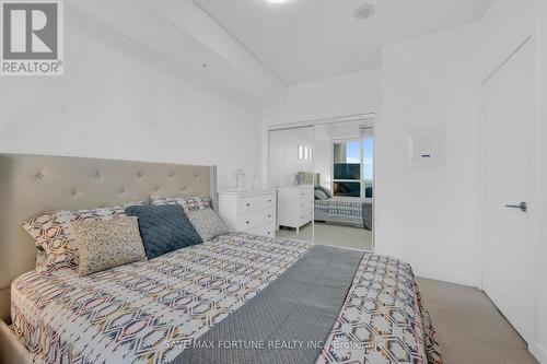 2010 - 3985 Grand Park Drive, Mississauga, ON - Indoor Photo Showing Bedroom