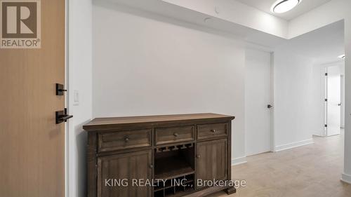 515 - 36 Zorra Street, Toronto, ON - Indoor Photo Showing Other Room