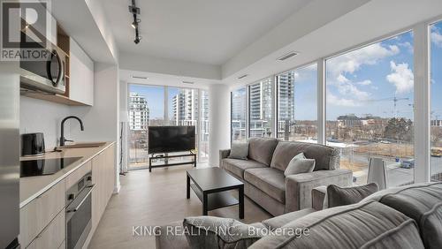 515 - 36 Zorra Street, Toronto, ON - Indoor Photo Showing Living Room