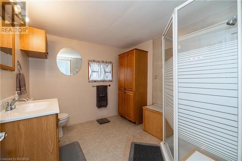 1770 9Th Avenue E, Owen Sound, ON - Indoor Photo Showing Bathroom