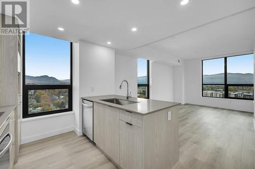 1488 Bertram Street Unit# 1605, Kelowna, BC - Indoor Photo Showing Kitchen