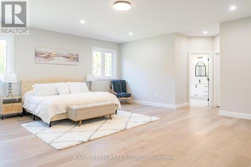 1250 Old Parry Sound Road, Muskoka Lakes, ON - Indoor Photo Showing Bedroom