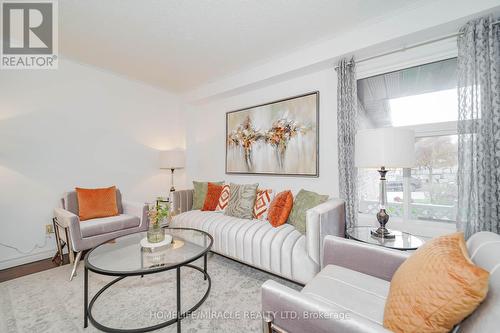 20 Woodward Crescent, Ajax, ON - Indoor Photo Showing Living Room