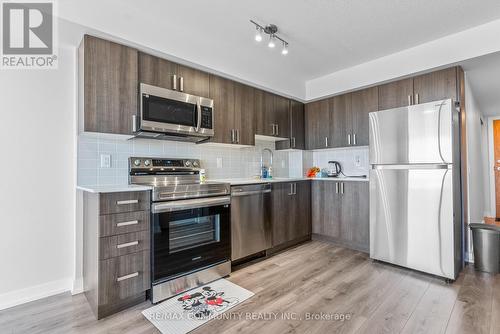 1509 - 1455 Celebration Drive, Pickering, ON - Indoor Photo Showing Kitchen