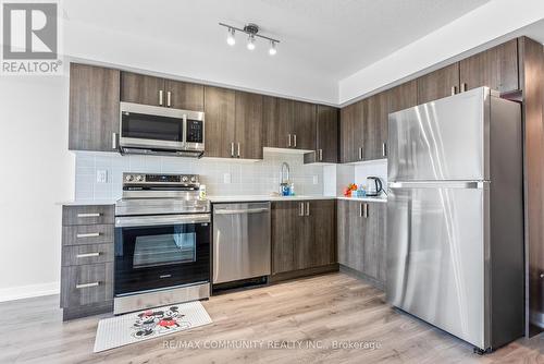 1509 - 1455 Celebration Drive, Pickering, ON - Indoor Photo Showing Kitchen