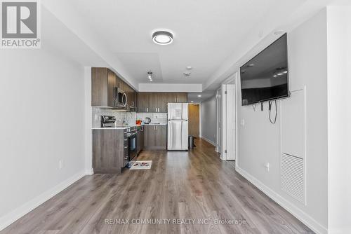 1509 - 1455 Celebration Drive, Pickering, ON - Indoor Photo Showing Kitchen