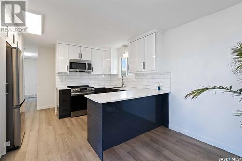 2 Davidson Crescent, Saskatoon, SK - Indoor Photo Showing Kitchen With Upgraded Kitchen