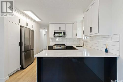 2 Davidson Crescent, Saskatoon, SK - Indoor Photo Showing Kitchen With Upgraded Kitchen