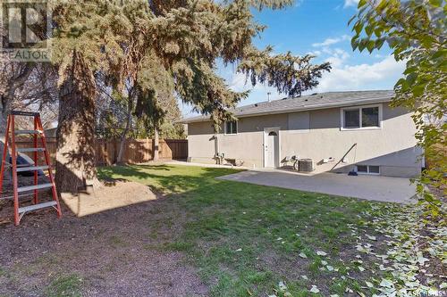 2 Davidson Crescent, Saskatoon, SK - Outdoor