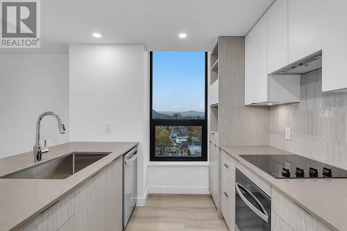 1488 Bertram Street Unit# 1208, Kelowna, BC - Indoor Photo Showing Kitchen