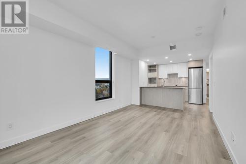 1488 Bertram Street Unit# 1208, Kelowna, BC - Indoor Photo Showing Kitchen