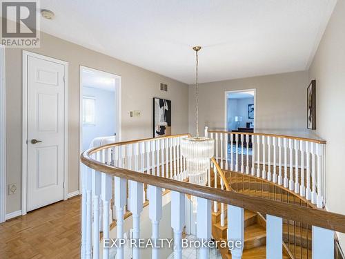 449 Greenpark Crescent, Mississauga, ON - Indoor Photo Showing Other Room