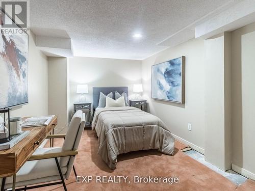 449 Greenpark Crescent, Mississauga, ON - Indoor Photo Showing Bedroom