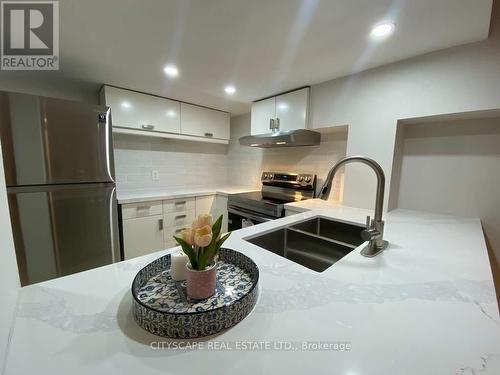 Bsmt - 468 Jelinik Terrace, Milton, ON - Indoor Photo Showing Kitchen With Double Sink