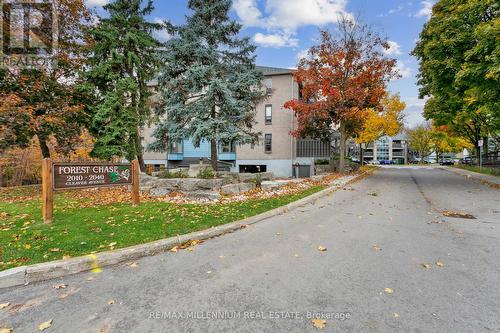 119 - 2030 Cleaver Avenue, Burlington, ON - Outdoor