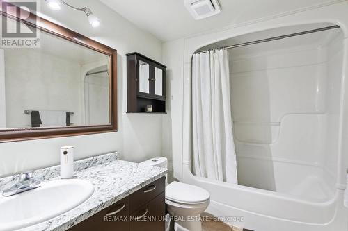 119 - 2030 Cleaver Avenue, Burlington, ON - Indoor Photo Showing Bathroom