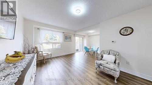 284 Royal Salisbury Way, Brampton, ON - Indoor Photo Showing Other Room