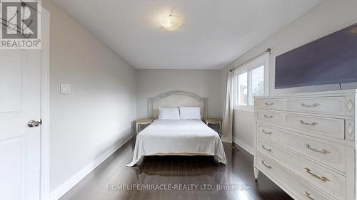 284 Royal Salisbury Way, Brampton, ON - Indoor Photo Showing Bedroom