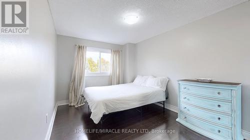 284 Royal Salisbury Way, Brampton, ON - Indoor Photo Showing Bedroom