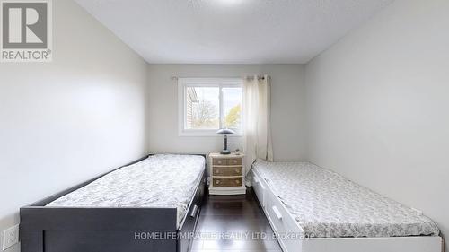 284 Royal Salisbury Way, Brampton, ON - Indoor Photo Showing Bedroom