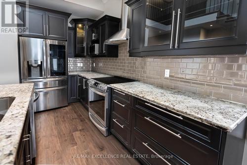 82 Wilkes Street, Brantford, ON - Indoor Photo Showing Kitchen With Upgraded Kitchen